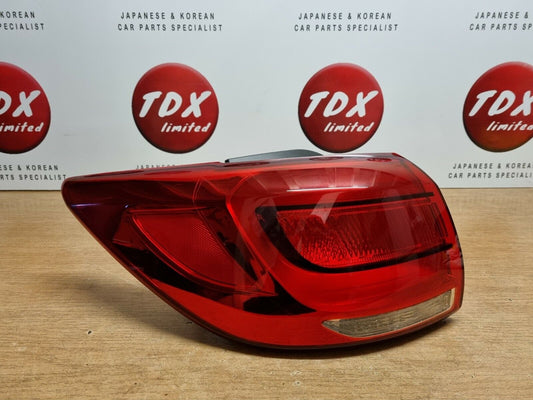 KIA SPORTAGE MK3 FACELIFT GENUINE PASENGERS SIDE REAR TAIL LIGHT LAMP 2013-2015