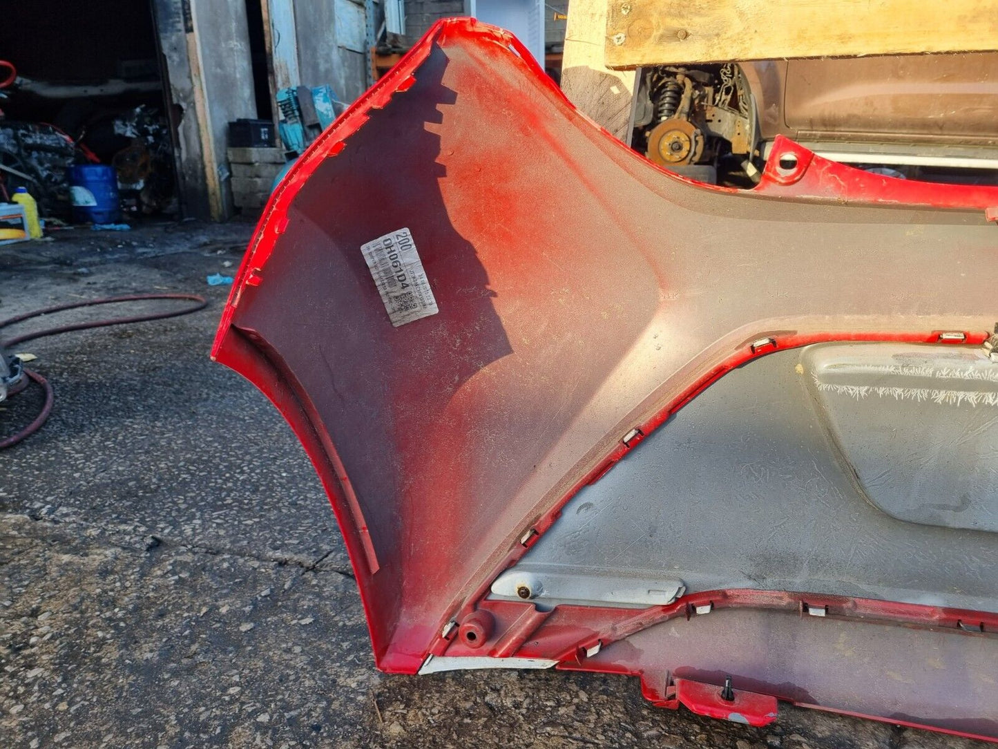 TOYOTA AYGO MK2 2014-2017 PRE-FACELIFT GENUINE REAR BUMPER IN RED AND WHITE