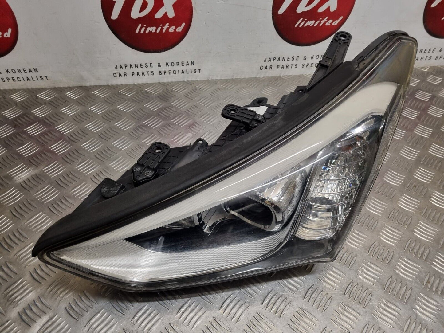 HYUNDAI SANTA FE MK3 2013-2016 PRE-FACELIFT PASSENGERS SIDE HEADLIGHT 92101-2W