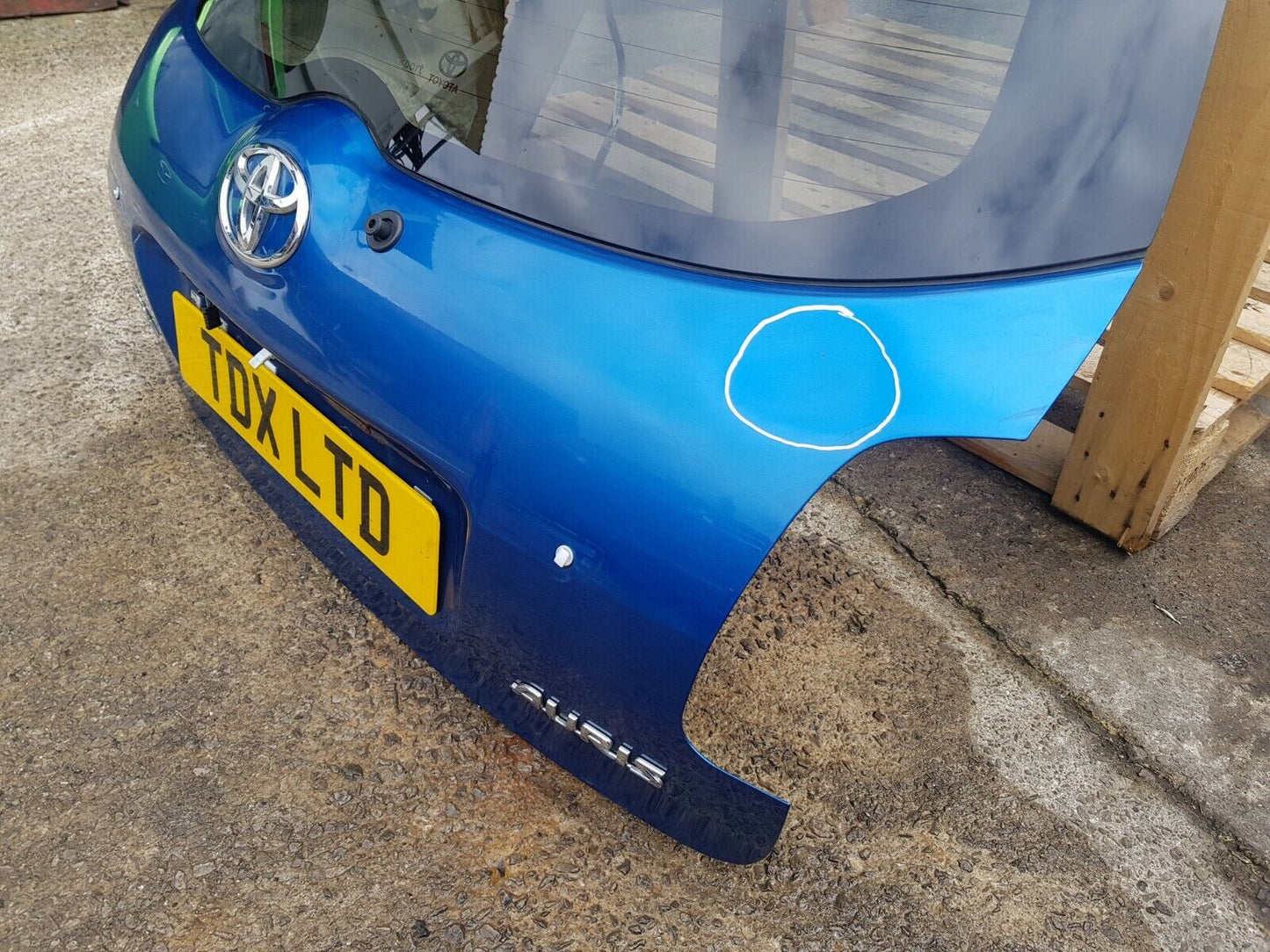 Toyota Auris Mk1 5 Door Hatch Pre-Facelift Tailgate Shell + Windscreen 2006-2009