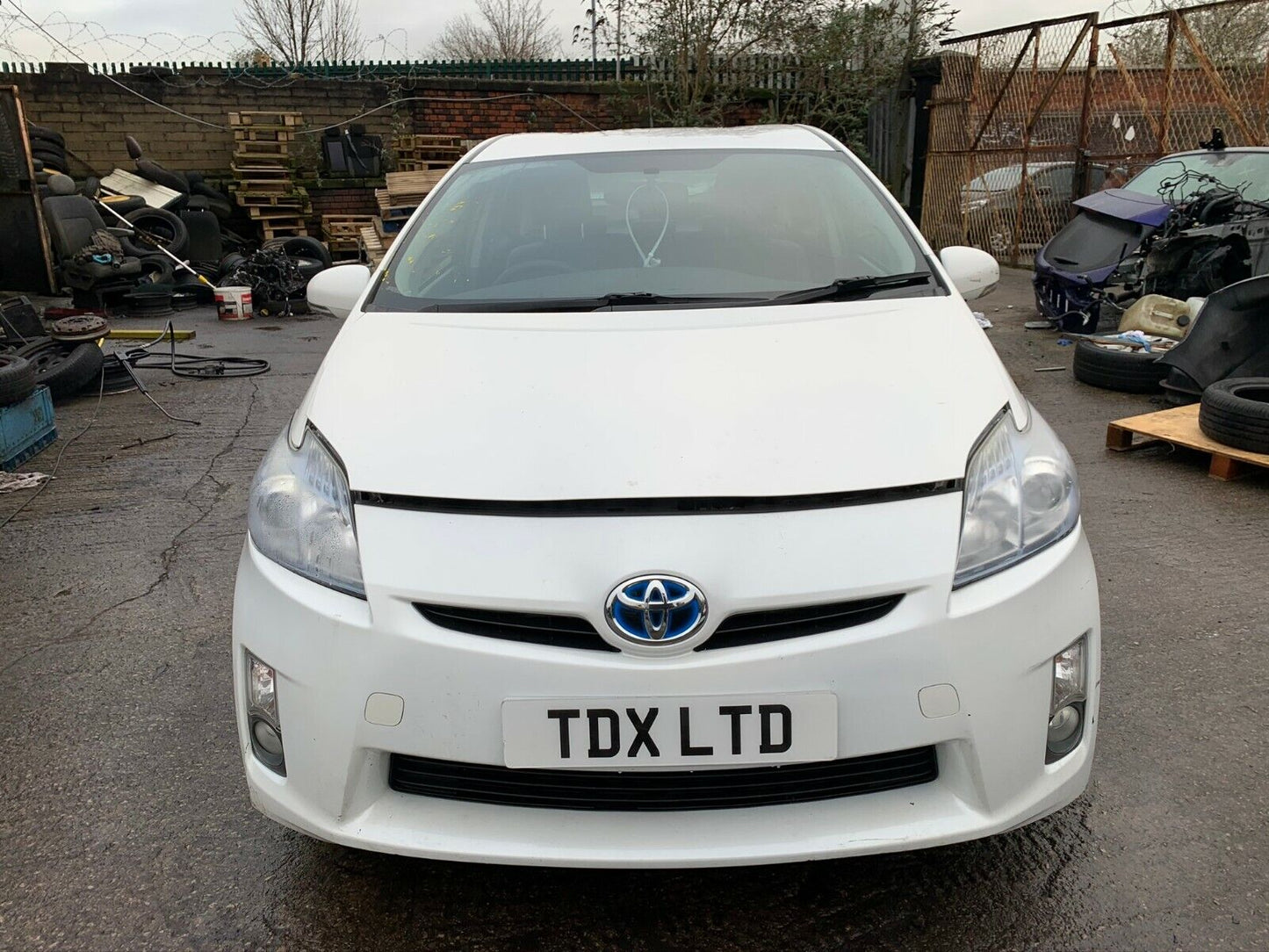 Toyota Prius 1.8 Hybrid/Petrol 2009-2015 Parts/Breaking/Spares (1xNut)