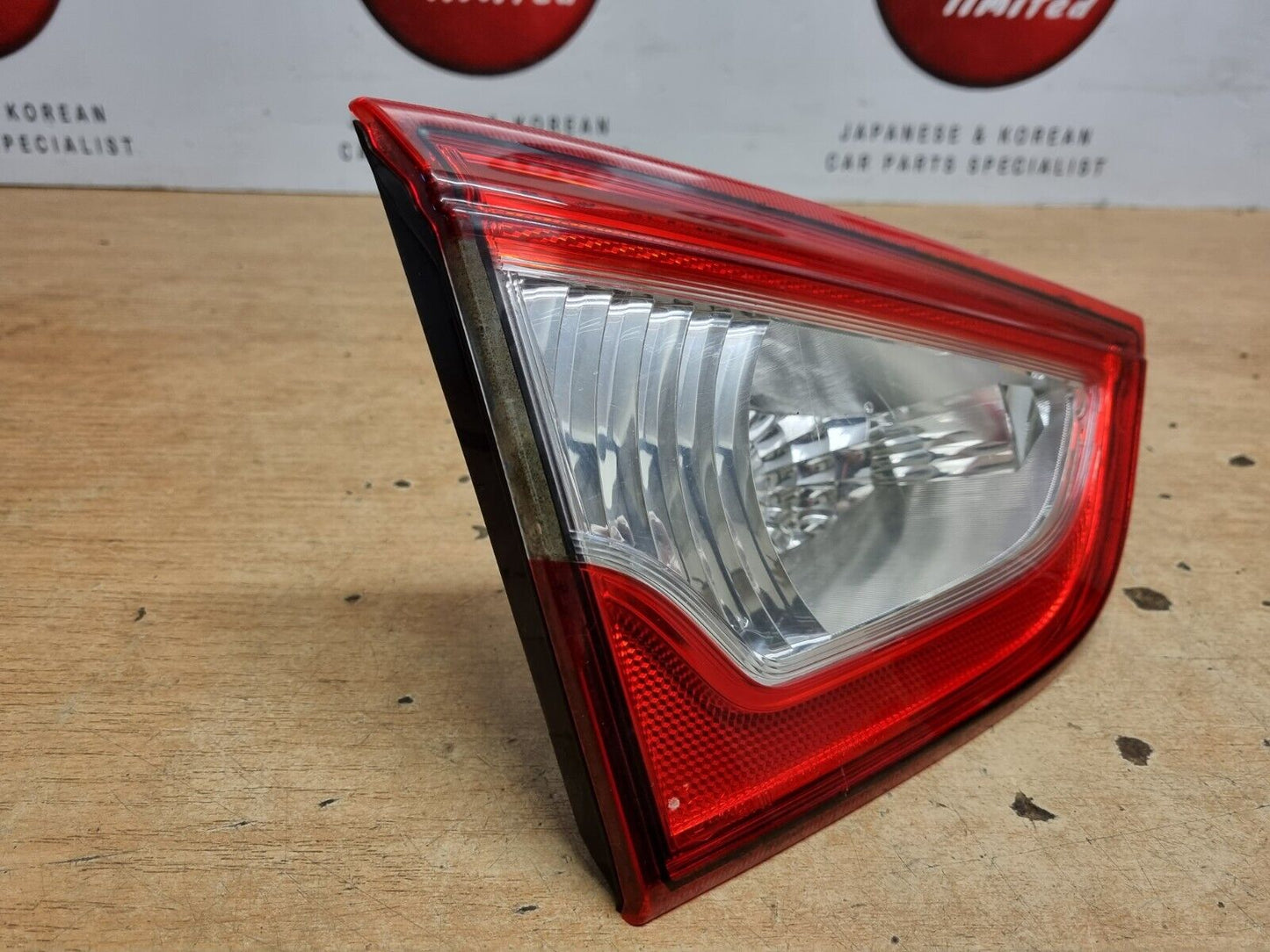 SUZUKI SX4 S-CROSS 2013-2016 GENUINE PASSENGERS SIDE REAR INNER TAILGATE LIGHT