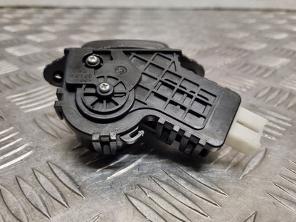 HONDA JAZZ MK5 (GR) 2020-2023 GENUINE REAR BOOT LOCK LATCH CATCH NO3-61120