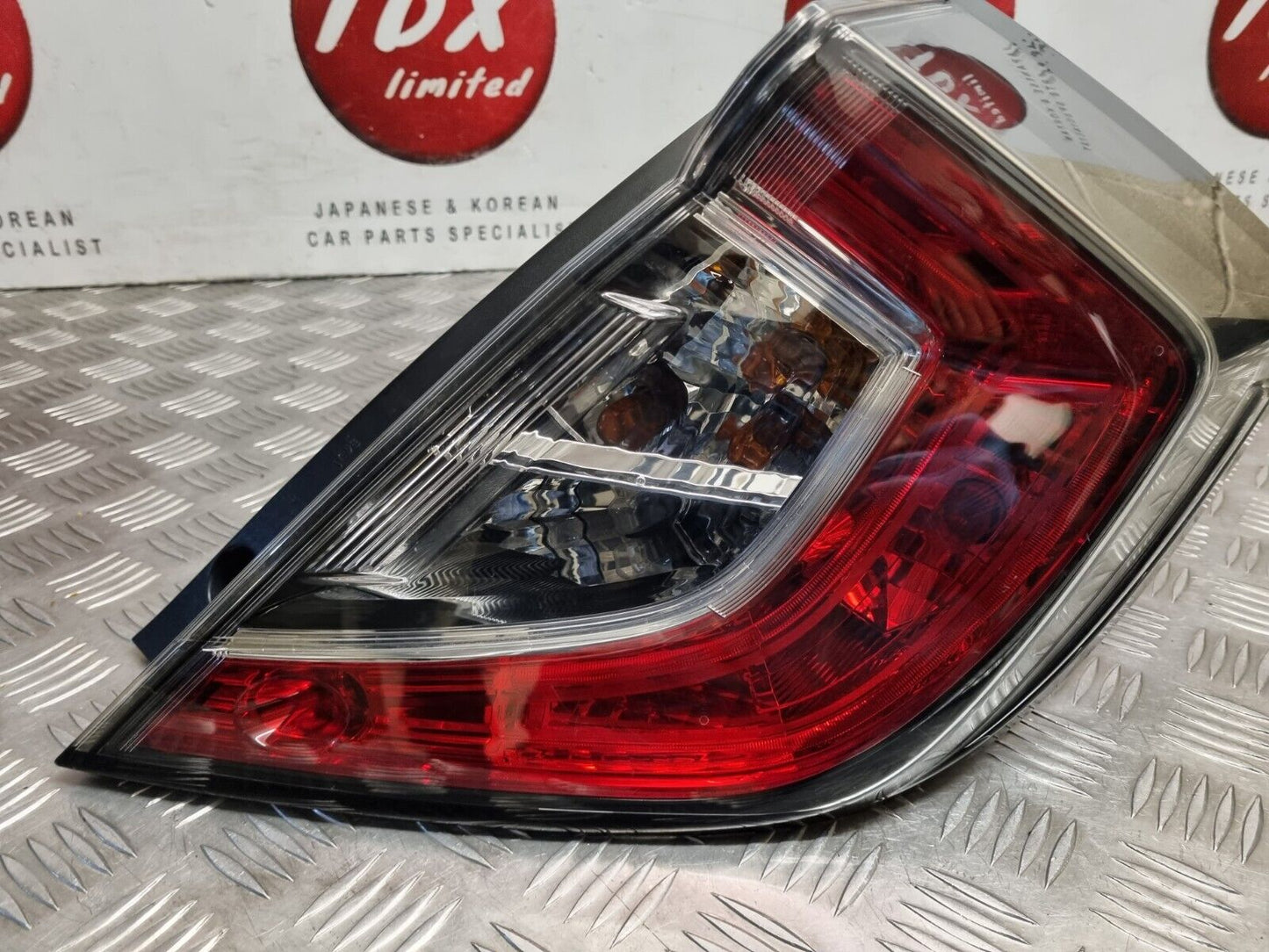 HONDA CIVIC MK10 2017-2022 GENUINE DRIVERS SIDE REAR OUTER BRAKE LIGHT LAMP