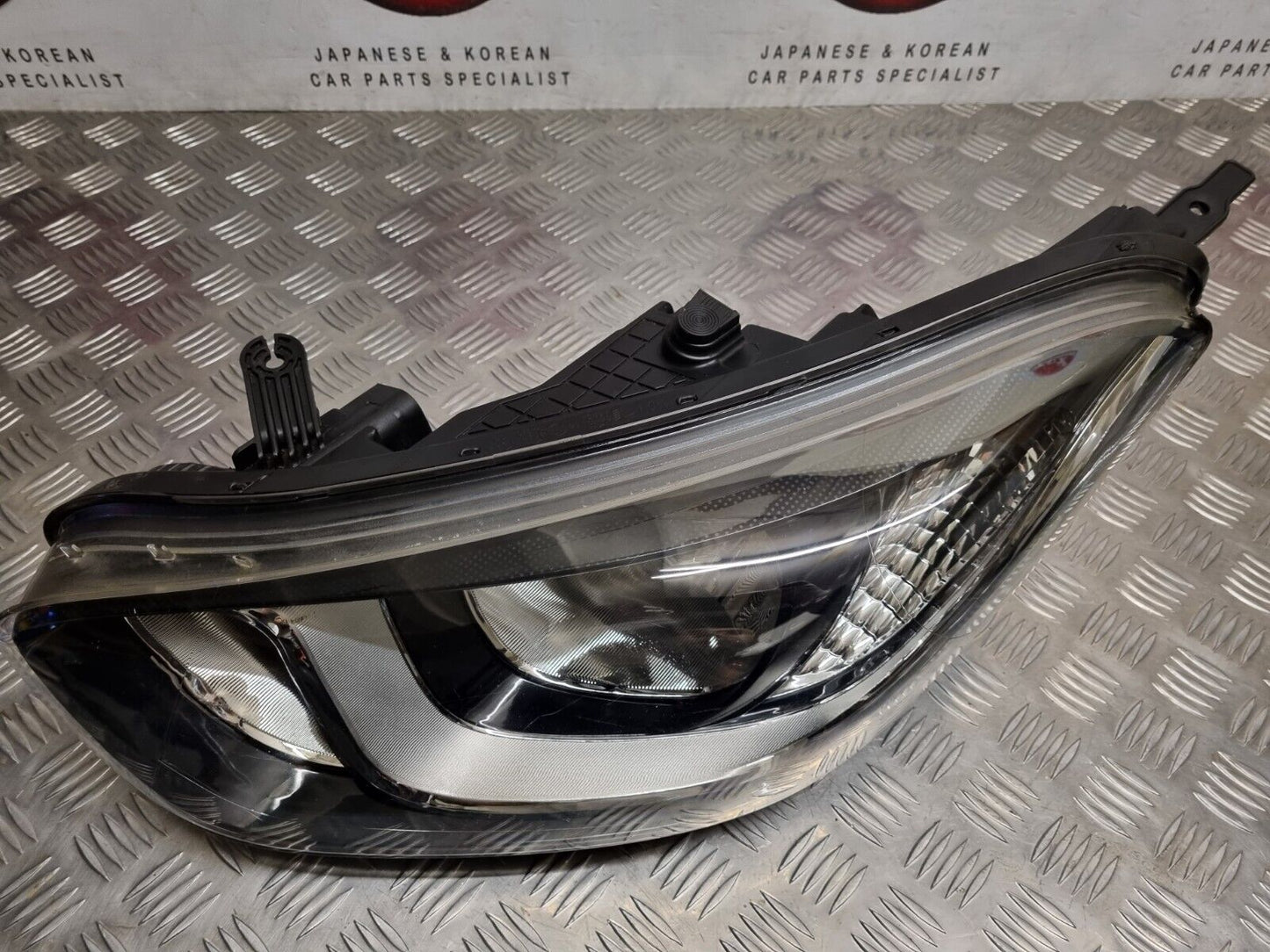 HYUNDAI I20 MK1 FACELIFT 2012-2014 GENUINE PASSENGERS SIDE HEADLIGHT 92101-1J5