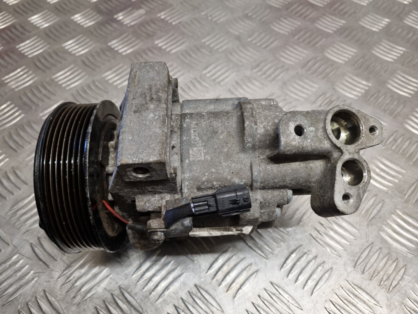 DACIA SANDERO MK2 2013-2019 0.9 TCE PETROL GENUINE AC COMPRESSOR PUMP 926000216R