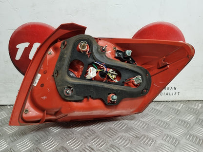 TOYOTA AURIS MK1 FACELIFT 2009-2012 GENUINE PASSENGERS REAR OUTER BRAKE LIGHT