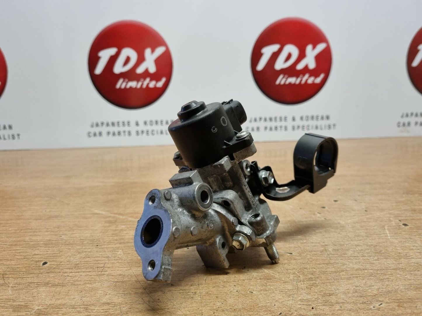 Toyota Auris Hybrid 1.8 Petrol Genuine EGR Valve 2010-2018 25620-37120