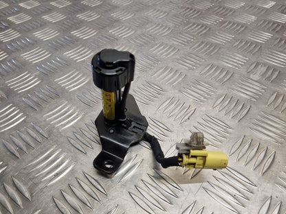 HYUNDAI TUCSON TL 2015-2020 PASSENGERS LEFT BONNET PYROTECHNIC ACTUATOR POPPER