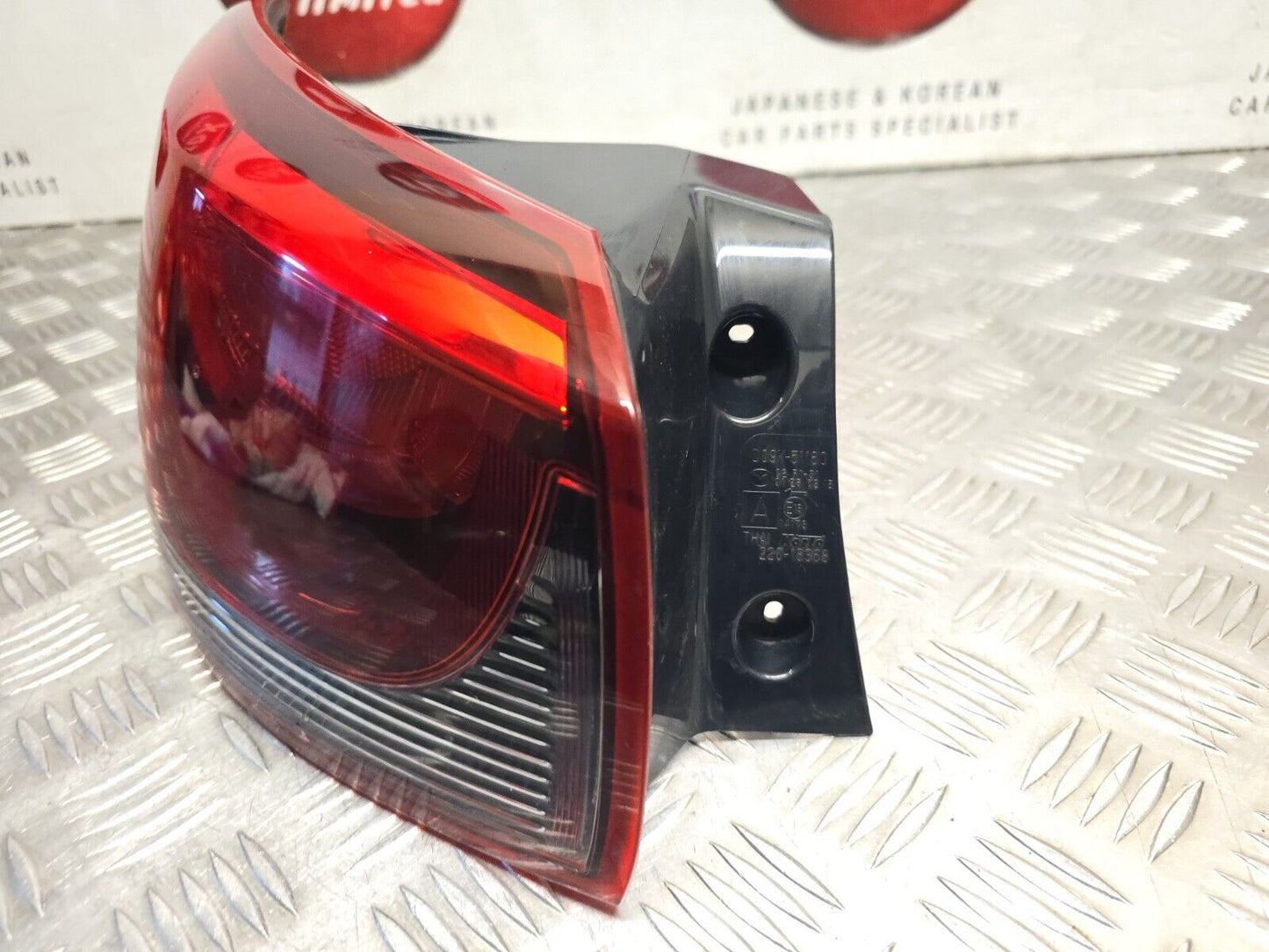 MAZDA 2 (DJ) 2014-2018 MK3 PRE-FACELIFT GENUINE PASSENGERS REAR BODY BRAKE LIGHT