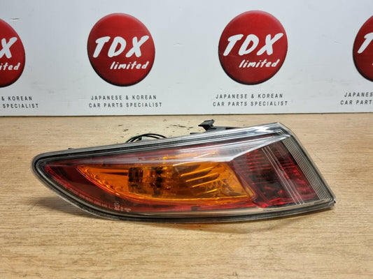 HONDA CIVIC MK8 2005-2009 PRE-FACELIFT PASSENGERS SIDE REAR OUTER BODY LIGHT