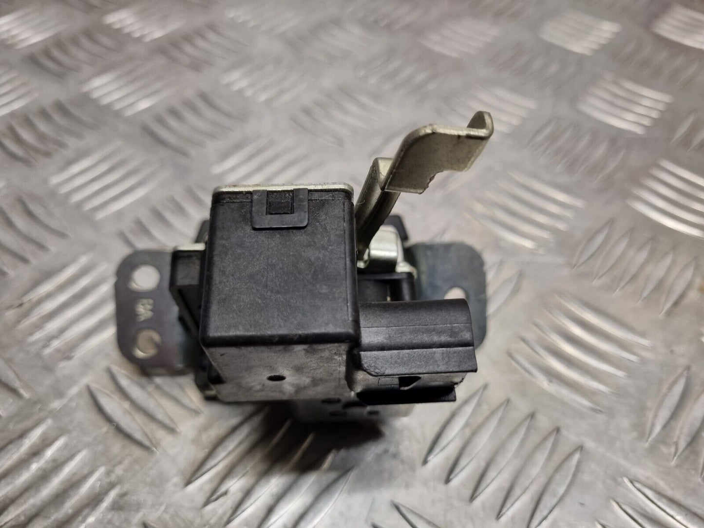 HYUNDAI I10 MK2 2014-2019 GENUINE REAR BOOT LOCK LATCH CATCH MECHANISM