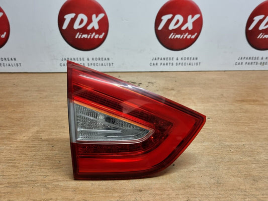 HYUNDAI IX35 2010-2015 GENUINE PASSENGERS SIDE REAR TAILGATE INNER LED LIGHT