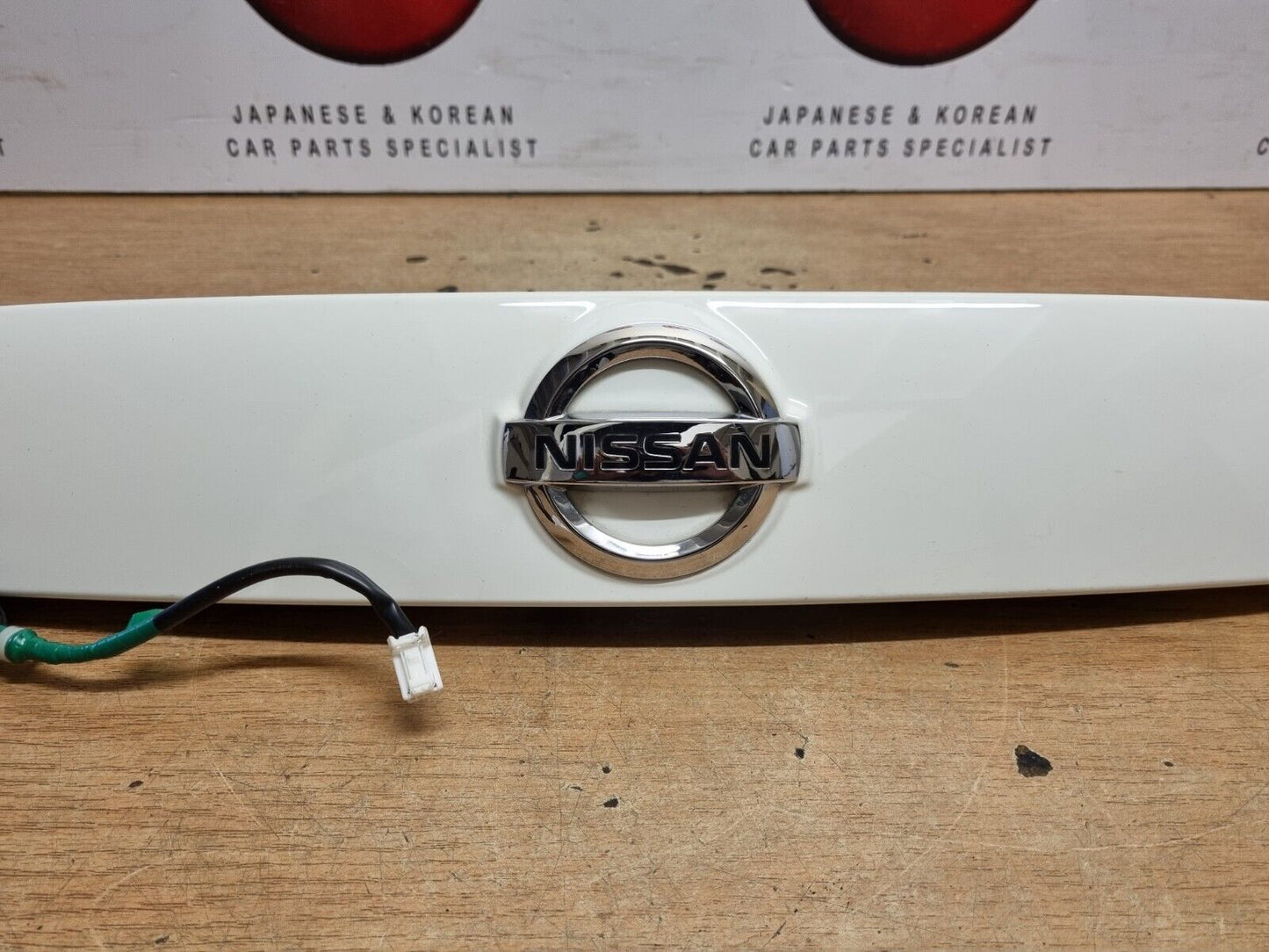 NISSAN JUKE F15 2010-2014 GENUINE REAR TAILGATE HANDLE TRIM + CAMERA + WIRING