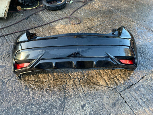 HONDA CIVIC MK9 2015-2017 FACELIFT GENUINE REAR BUMPER IN BLACK