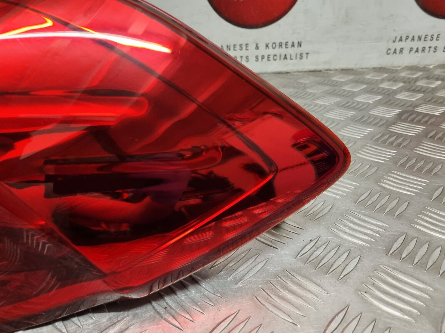 KIA CEED MK2 2015-2018 FACELIFT GENUINE DRIVERS SIDE REAR OUTER LED BRAKE LIGHT