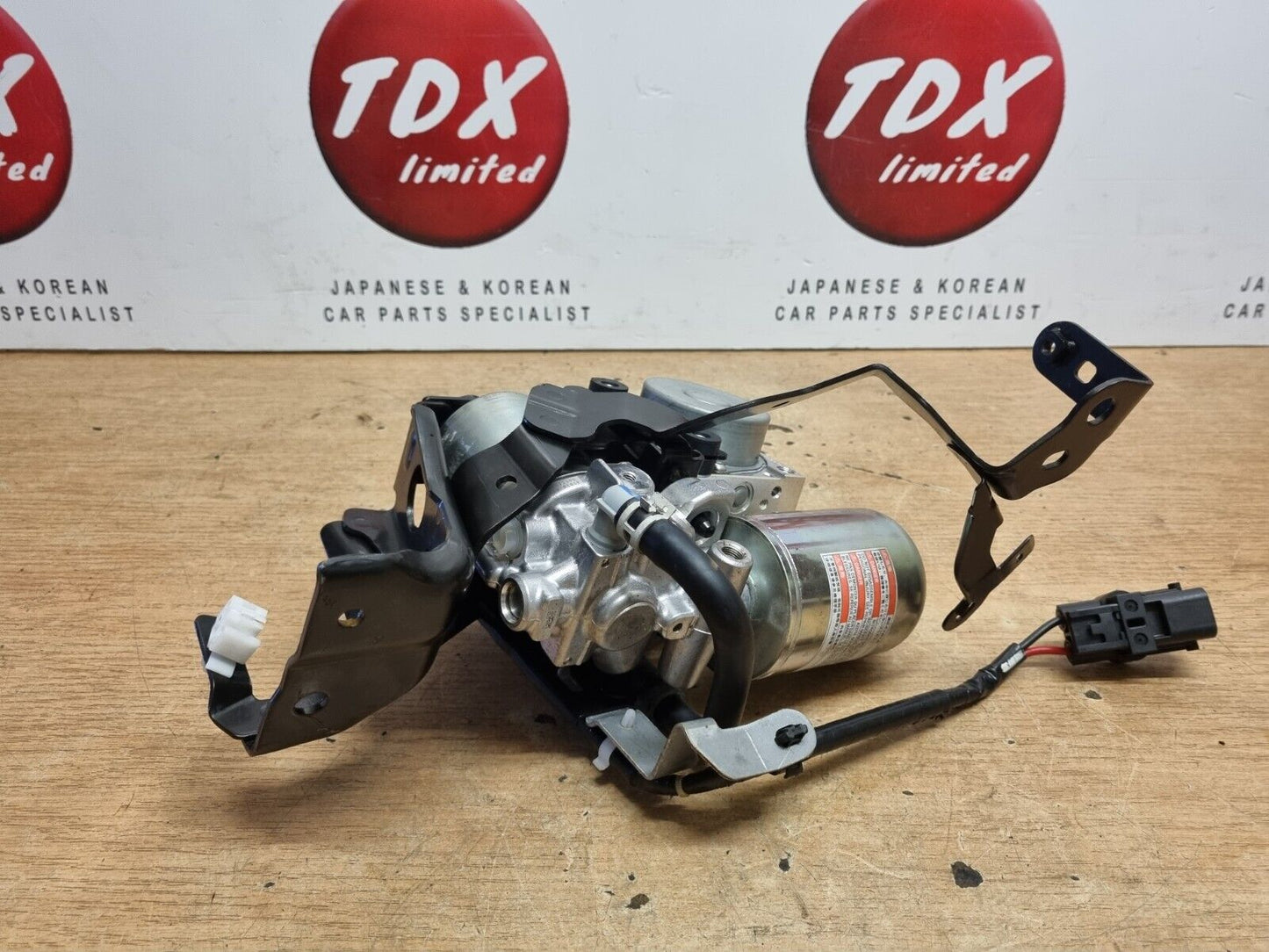 TOYOTA COROLLA MK12 1.8 HYBRID 2019-2022 GENUINE ABS PUMP + BRAKE BOOSTER UNIT