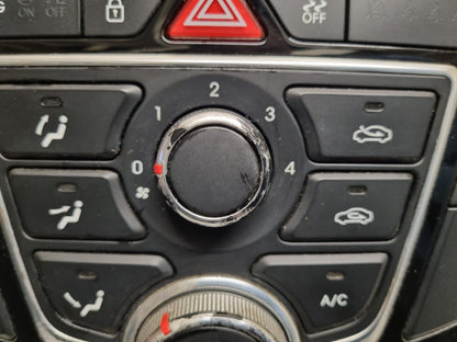 HYUNDAI I30 (GD) MK2 2012-2017 GENUINE HEATER AC CLIMATE CONTROLS 97250-A6040GU