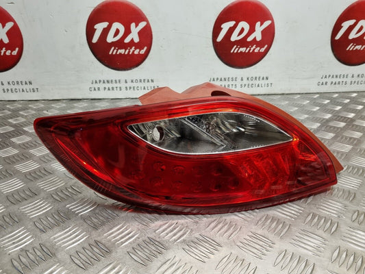 MAZDA 2 DE 2007-2015 MK2 GENUINE PASSENGERS SIDE REAR OUTER BODY LIGHT D65151160