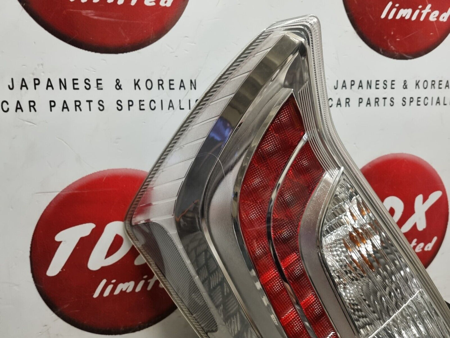 TOYOTA PRIUS 2013-2015 MK3 FACELIFT GENUINE PASSENGERS SIDE REAR LED BRAKE LIGHT