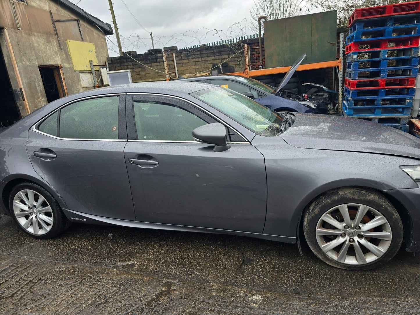 2016 LEXUS IS300H MK3 EXECUTIVE EDITION 2.5 PETROL HYBRID AUTO PARTS/BREAKER