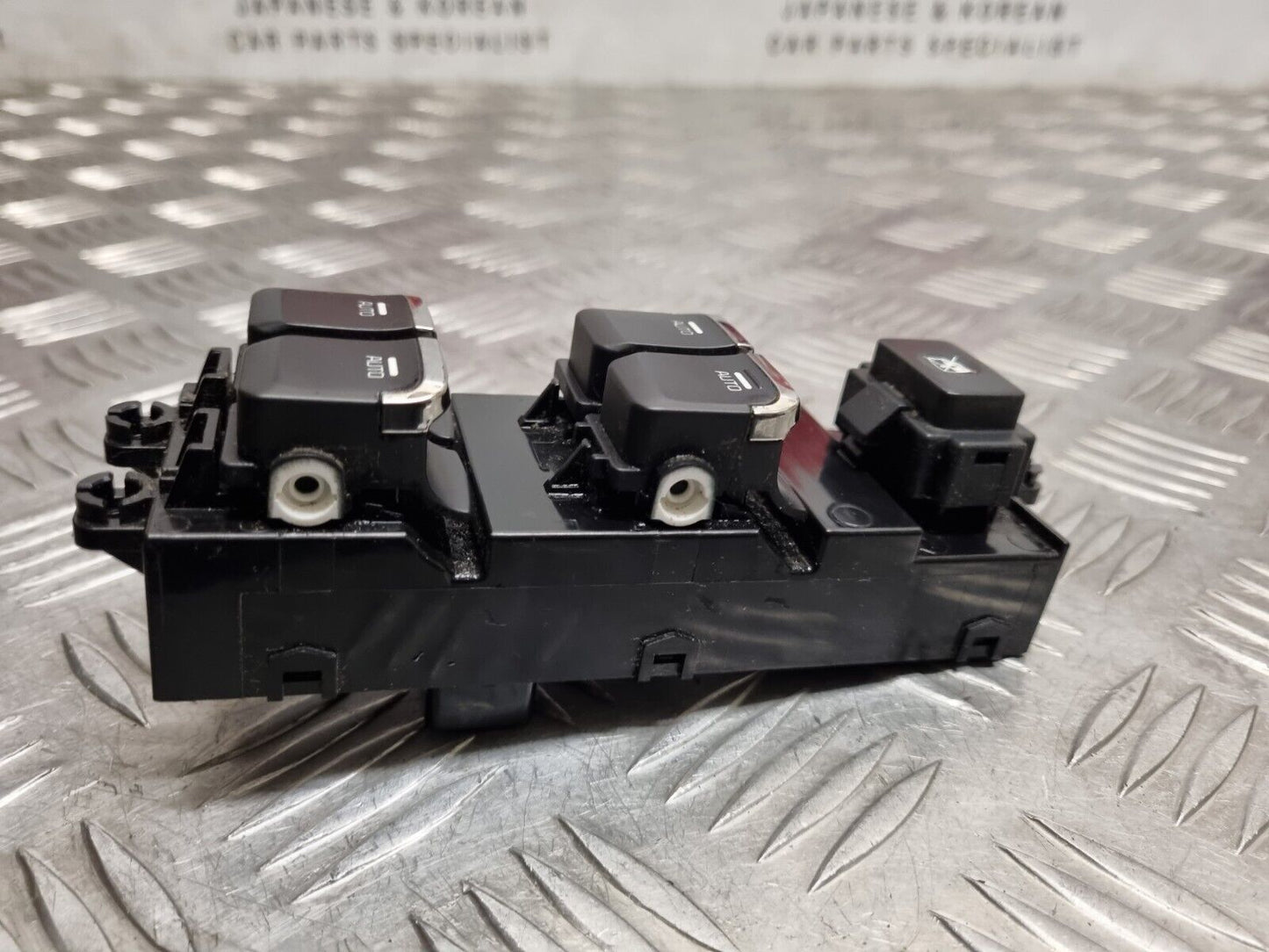 KIA CEED MK2 2015-2018 JD GENUINE DRIVERS FRONT 4 WAY WINDOW SWITCHES 93570A2600