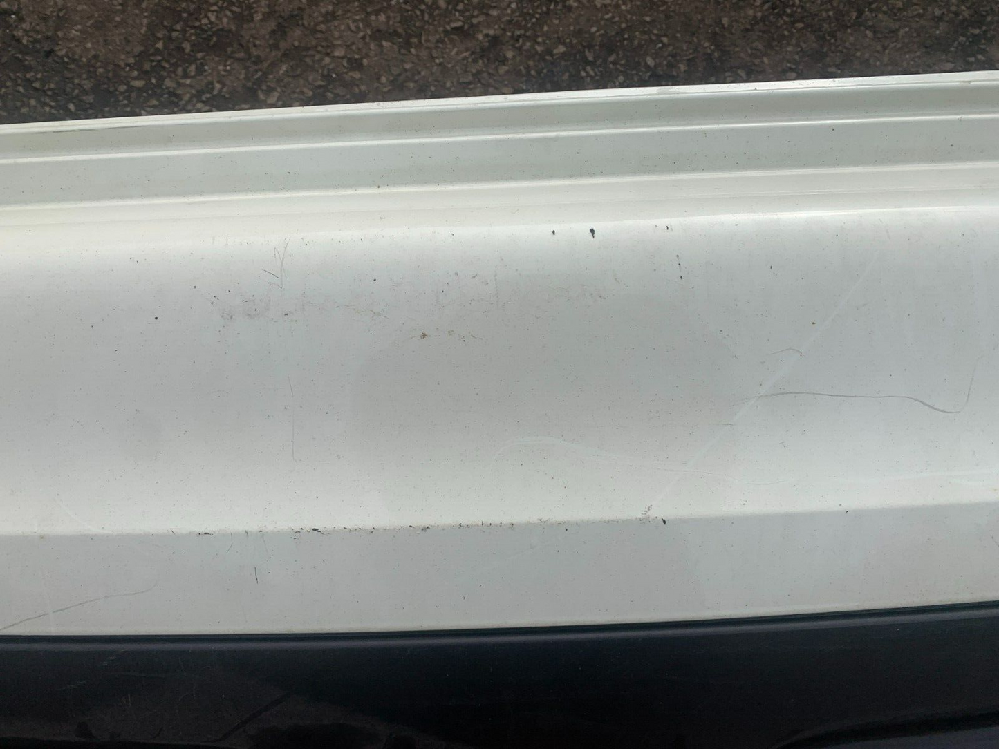 NISSAN JUKE F15 2010-2014 PRE-FACELIFT GENUINE REAR BUMPER WHITE