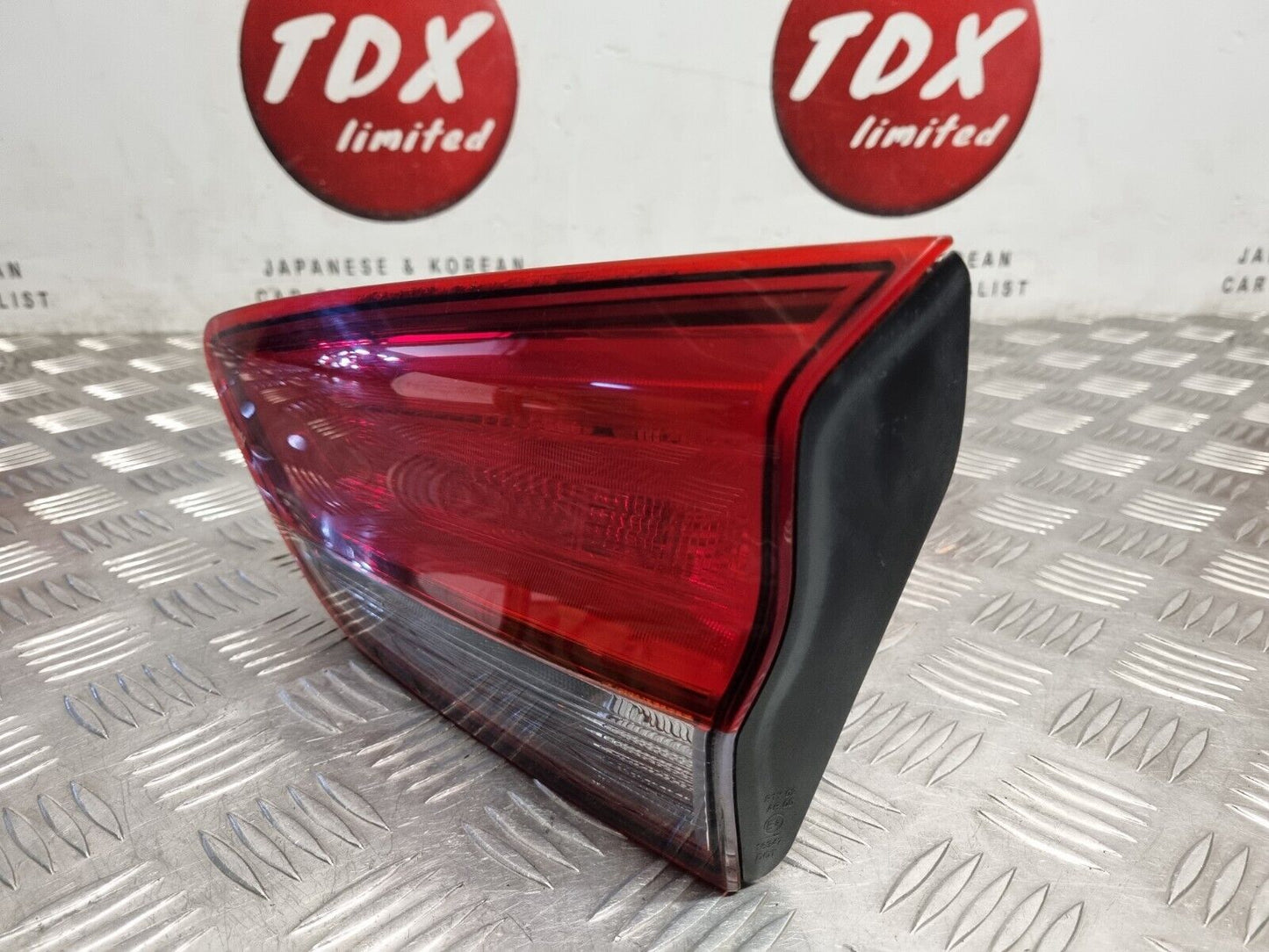 HYUNDAI I30 HATCHBACK MK3 2017-2019 GENUINE DRIVERS SIDE REAR INNER TAIL LIGHT