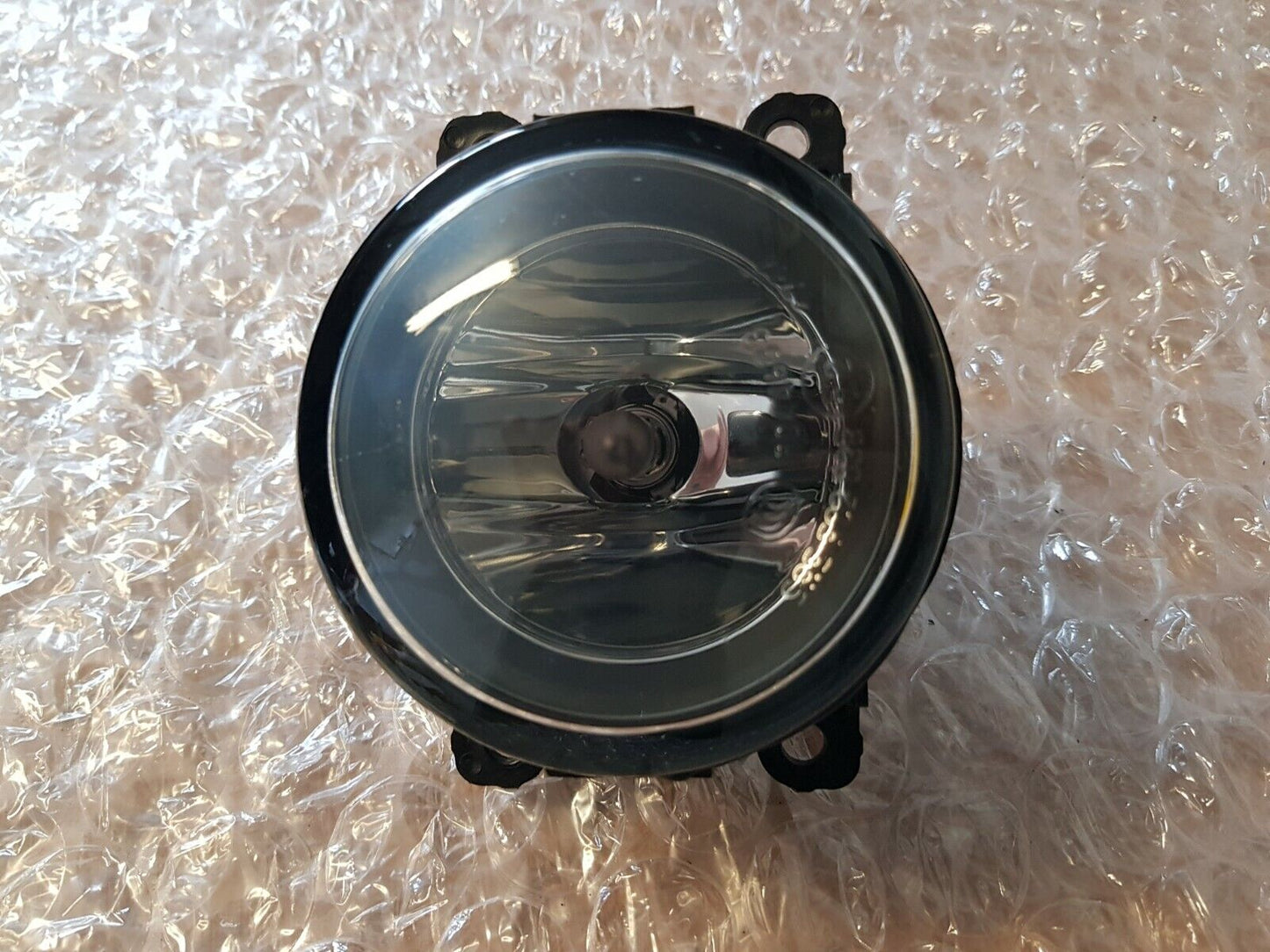 Suzuki Celerio Genuine Front Fog Light Lamp 2015-2019 89211943