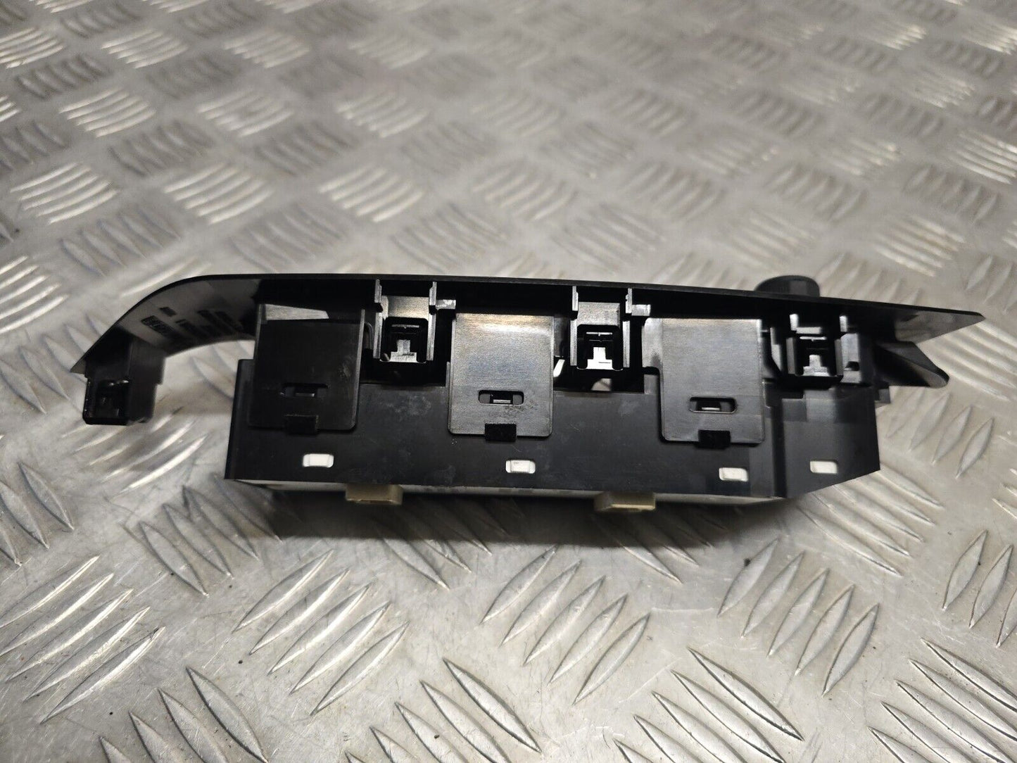 MAZDA 3 (BN) MK3 2016-2019 GENUINE DRIVERS SIDE FRONT MASTER 4 WAY WINDOW SWITCH