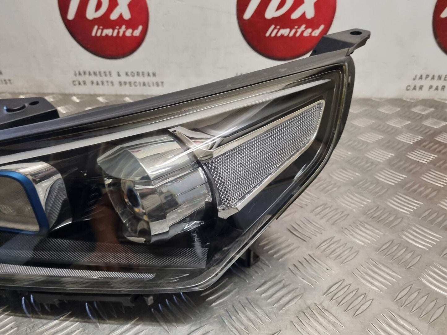 HYUNDAI IONIQ AE 2017-2019 GENUINE PASSENGERS SIDE HALOGEN HEADLIGHT 92101-G2020