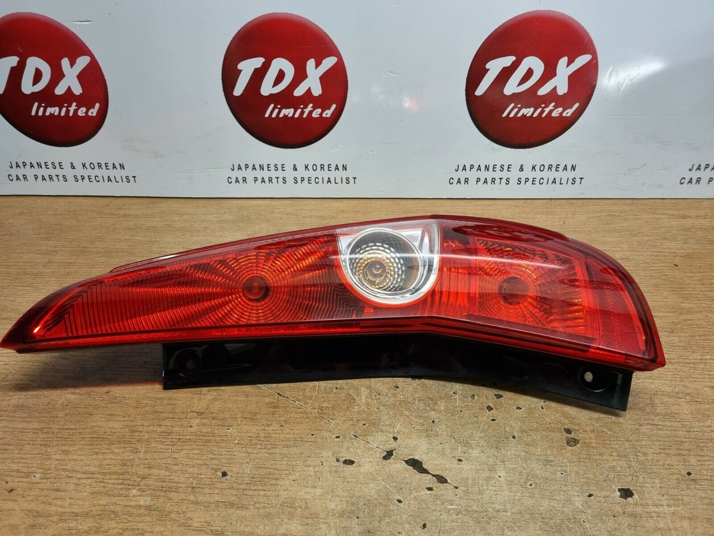 SUZUKI SPLASH GENUINE DRIVERS SIDE REAR OUTER BODY TAIL LIGHT 2008-2014