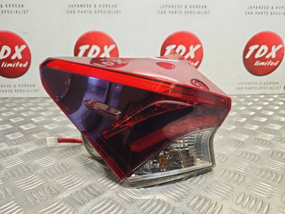 TOYOTA AURIS E18 FACELIFT 2015-2018 GENUINE PASSENGERS REAR OUTER BRAKE LIGHT